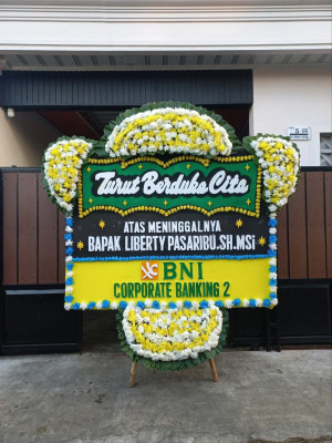 Papan Bunga Duka di Seram Barat