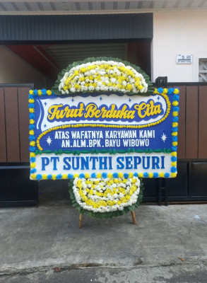 Papan Bunga Duka di Seram Barat