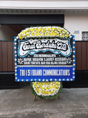 Papan Bunga Duka di Seram Barat